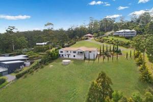 an aerial view of a house with a large yard at Beautiful Home with Breath-taking Views Mt Tamborine in Eagle Heights