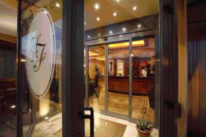 Фотография из галереи Hotel Florida Lerici в Леричи