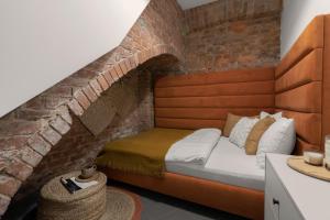 Posteľ alebo postele v izbe v ubytovaní HARBOR APARTMENTS - Damrota