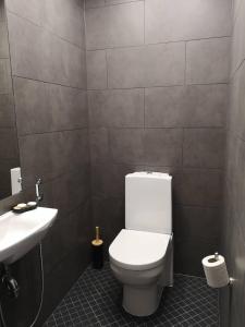 Koupelna v ubytování Centrum Hotel Viljandi