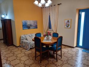 Posedenie v ubytovaní Casa Blu oltremare