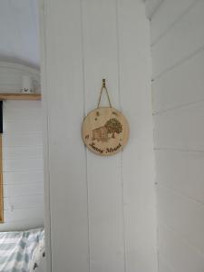 Long MartonSunny Mount Shepherd's Hut的相册照片