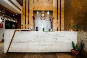 Amritsar Grand By Levelup Hotels 100 meters from golden temple的休息区