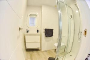 Koupelna v ubytování Apartamento Lena + 24 fotografií