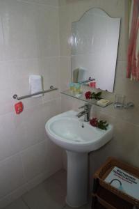 Zeph self catering的一间浴室