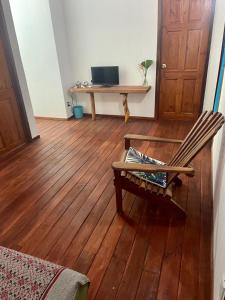 TV a/nebo společenská místnost v ubytování Passion Fruit Lodge