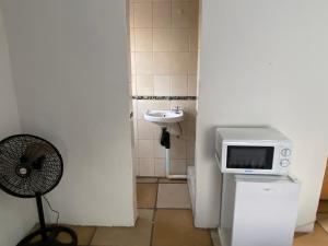 ソウェトにあるSoweto Towers Guest Accommodationのギャラリーの写真