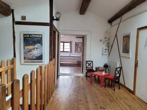 Część wypoczynkowa w obiekcie Grande maison de montagne rénovée, du charme