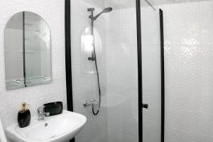 Łazienka w obiekcie Apartament EL Romano