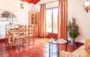 Posedenie v ubytovaní 1 Bedroom Amazing Home In Estepa