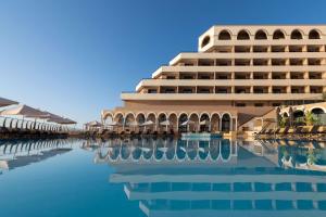 Bazen u ili blizu objekta Radisson Blu Resort, Malta St. Julian's