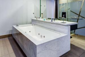 Bagno di Wyndham Santiago Pettra