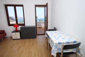 Fotografia z galérie ubytovania Apartments with a parking space Metajna, Pag - 6337 v destinácii Zubovići