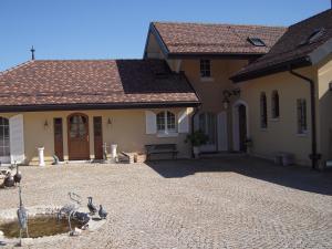 Photo de la galerie de l'établissement Le Lierre B&B, à Genolier