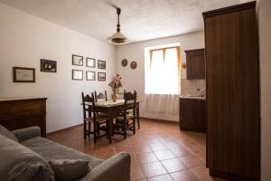 Posedenie v ubytovaní Casa Guaitoli