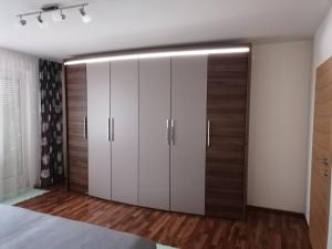 Posteľ alebo postele v izbe v ubytovaní Apartment GINA