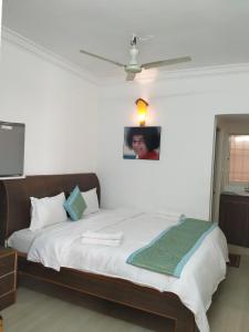Gallery image of Aum Hotel in Puttaparthi