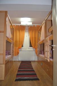 Postel nebo postele na pokoji v ubytování Hostel Valentin 2