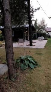 Φωτογραφία από το άλμπουμ του Domek Pod Trzema Kuropatwami Iły koło Urli σε Iły