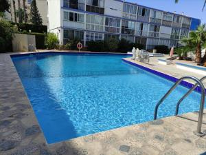 The swimming pool at or close to Albir cosy apartment