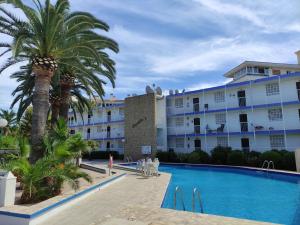 The swimming pool at or close to Albir cosy apartment