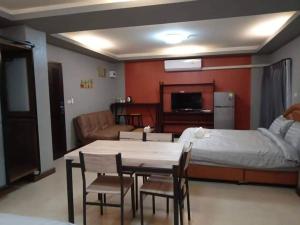 Postel nebo postele na pokoji v ubytování Nangnon Hill Hug Hotel