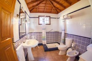 Ένα μπάνιο στο Rincón La Palma +40 φωτογραφίες