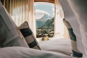 Nespecifikovaný výhled na hory nebo výhled na hory při pohledu z hotelu