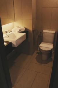 Koupelna v ubytování U Hotel Penang