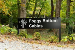 Φωτογραφία από το άλμπουμ του Foggy Bottom Cabins σε Pisgah Forest