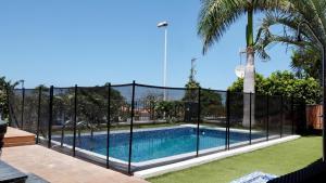 Basen w obiekcie Maravillosa Villa de Lujo con Piscina Privada lub w pobliżu