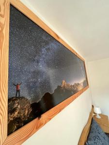 Μια τηλεόραση ή/και κέντρο ψυχαγωγίας στο Dolomitihouse LARES