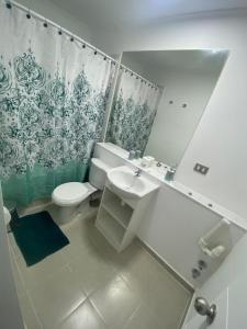 Bellísimo y centrico apartamento en La Serena tesisinde bir banyo