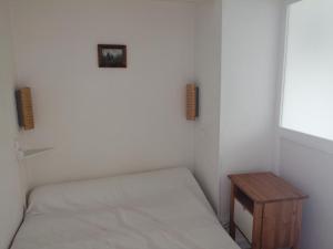 Appartement Valloire, 4 pièces, 8 personnes - FR-1-263-94にあるベッド