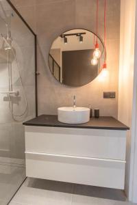 Kúpeľňa v ubytovaní Rent40 Apartamenty Aura 2 Gdańsk Old Town