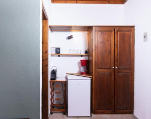 Gallery image of OVGORA - Aretousa sea view room, Kamilari village in Kamilari