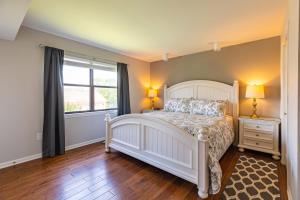 Postel nebo postele na pokoji v ubytování B 59-11 Beautiful 3BD 3BA Condo-Community Resort Amenities