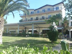 Zahrada ubytování Plaza Hotel