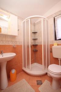 Kúpeľňa v ubytovaní Studio Umag 7666a