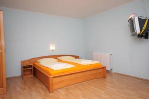 Postel nebo postele na pokoji v ubytování Rooms with a swimming pool Peroj, Fazana - 2235