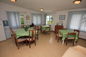 Fotografie z fotogalerie ubytování Apartments with a parking space Moscenicka Draga, Opatija - 7741 v destinaci Mošćenička Draga
