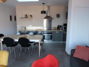 Imagen de la galería de Banyuls-sur-Mer: Appartement Neuf 4 Pers, Terrasse, Clim, WIFI - FR-1-309-208, en Banyuls-sur-Mer