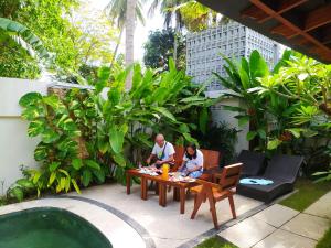 Zahrada ubytování Villa HOMEY Lombok