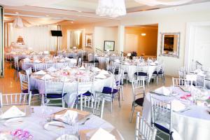 Restaurace v ubytování Ocean Manor Beach Resort