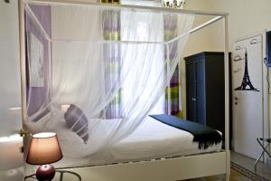 Łóżko lub łóżka w pokoju w obiekcie Happy Stay Guesthouse