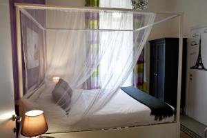 Łóżko lub łóżka w pokoju w obiekcie Happy Stay Guesthouse