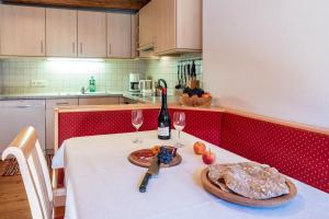 Kuchyň nebo kuchyňský kout v ubytování Apartment Birke- Fiechterhof + 15 fotografií