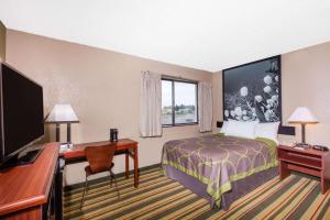 Gallery image of Super 8 by Wyndham Frederick in Frederick