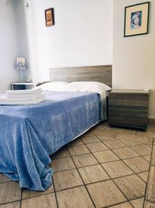 Posteľ alebo postele v izbe v ubytovaní 3BD Apartment in the Center - Self check in