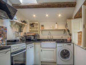 Primrose Cottage - HW7100廚房或簡易廚房